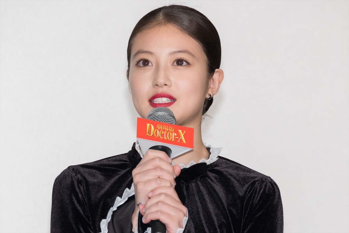 なにわ男子・西畑大吾との共演で米倉涼子「目が透き通りすぎていてぶっ倒れそう」