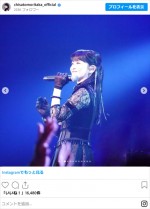 森高千里、ライブ中の姿　※「森高千里」インスタグラム