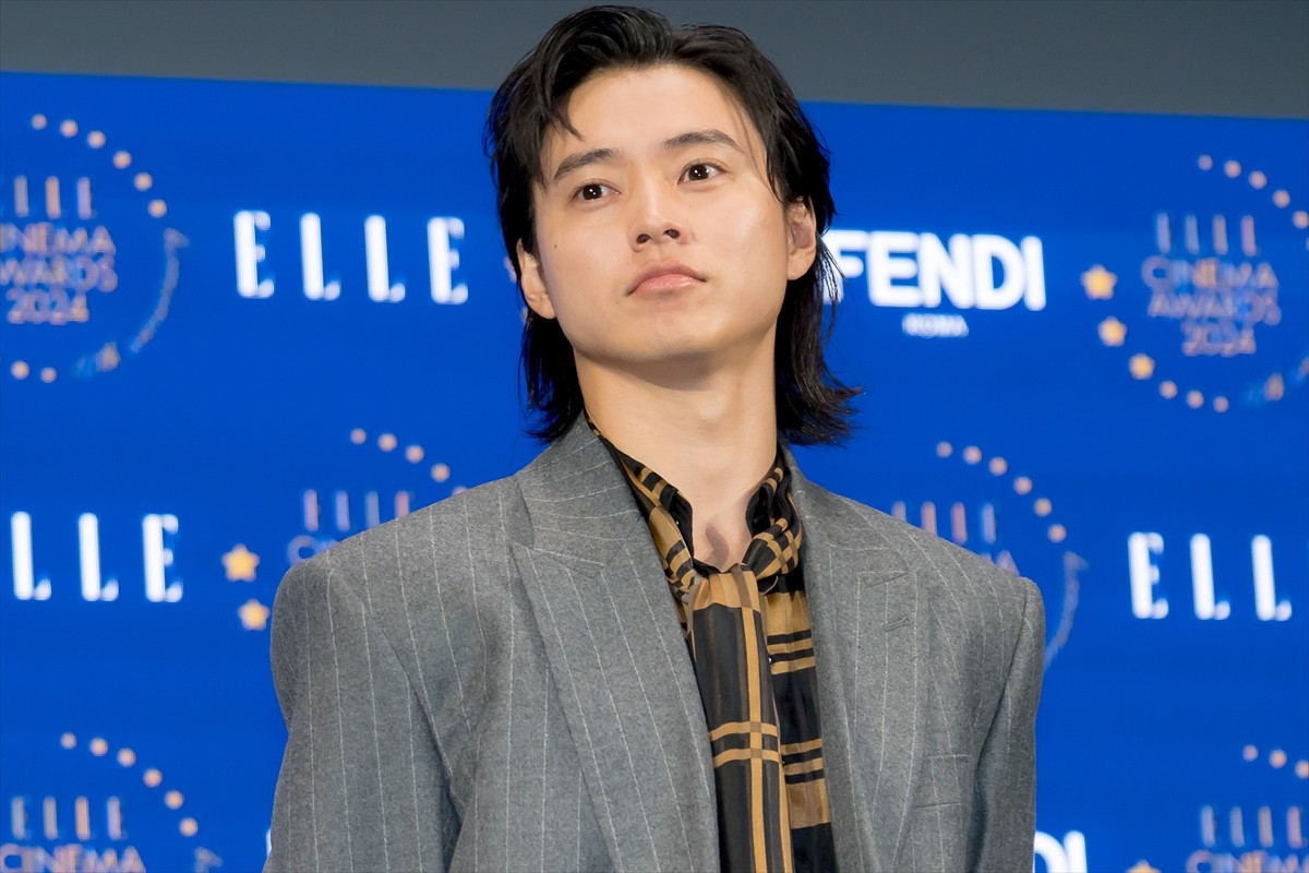 河合優実、エル ベストアクトレス賞受賞　大活躍の2024年は「ずっと走っていた」