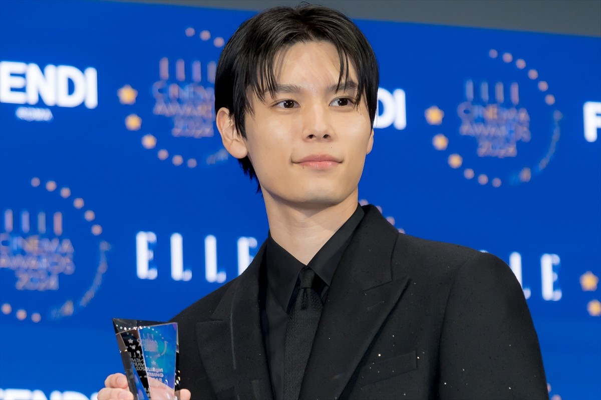 河合優実、エル ベストアクトレス賞受賞　大活躍の2024年は「ずっと走っていた」