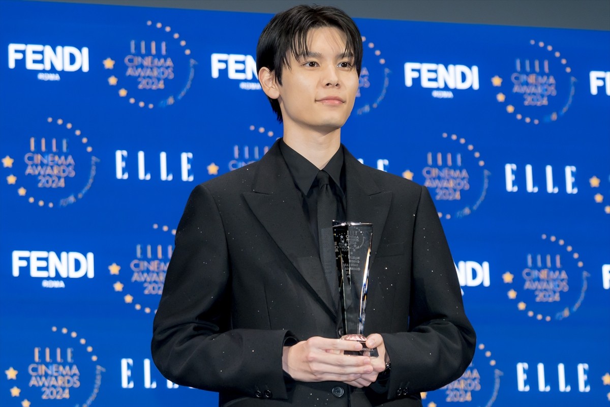 山崎賢人、エル メン賞受賞　『キングダム』は「宝物のような作品」