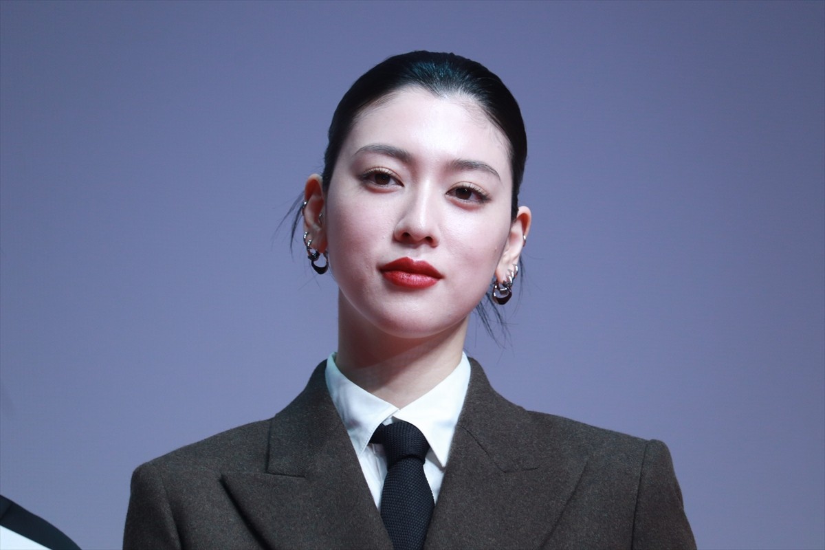 三吉彩花＆齊藤京子＆MEGUMI　華やかなルックで縦型映画祭授賞式に登場＜TikTok TOHO Film Festival＞