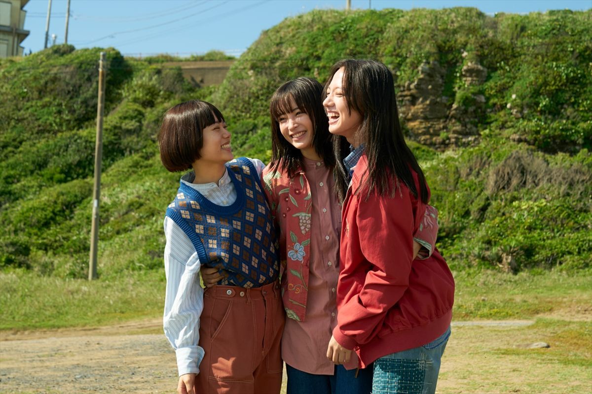 広瀬すず×杉咲花×清原果耶『片思い世界』12年間を共に過ごした3人の主人公、場面写真を一挙公開