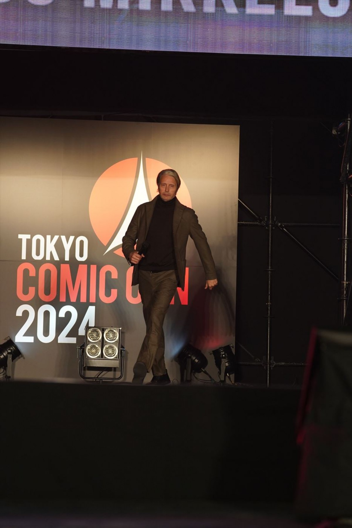 マッツ・ミケルセン主演最新作『愛を耕すひと』ムビチケ特典のキャラポス6種解禁　来日中のマッツの最新フォトも到着