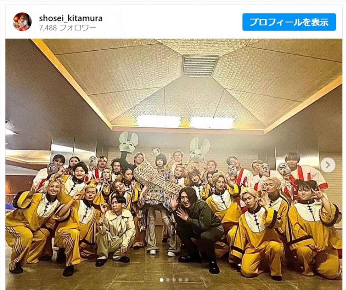 北村将清、2023年末の歌番組から豪華なオフショットを披露　※「北村将清」インスタグラム
