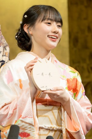 乃木坂46・川崎桜、2023年度 乃木坂46 新成人お披露目 取材会に登場