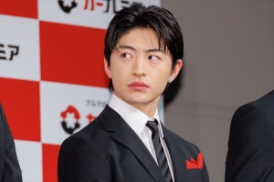 GENERATIONS・佐野玲於、「カープレミア」新CM発表会に登場