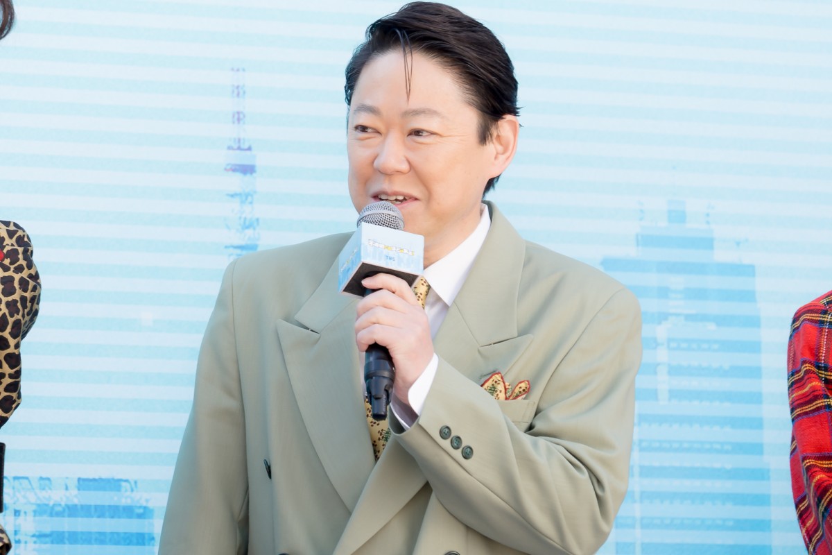 仲里依紗、昭和ファッション披露「肩パッドは控えめに2個」シングルマザー役への共感ポイントも明かす