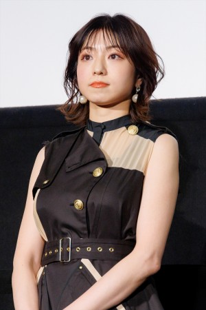 中村静香、映画『レディ加賀』完成披露上映会 舞台挨拶に登場