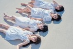 【写真】乃木坂46・池田瑛紗、井上和、小川彩、中西アルノ、芸術的すぎる海辺の寝そべりカット