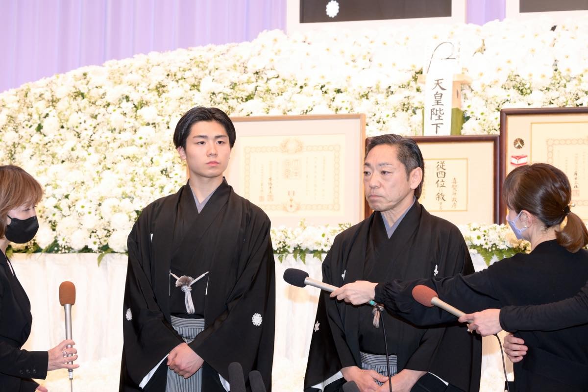 猿翁さんと段四郎さんを送る会　市川中車が父との思い出明かす「この人に会えてよかった」