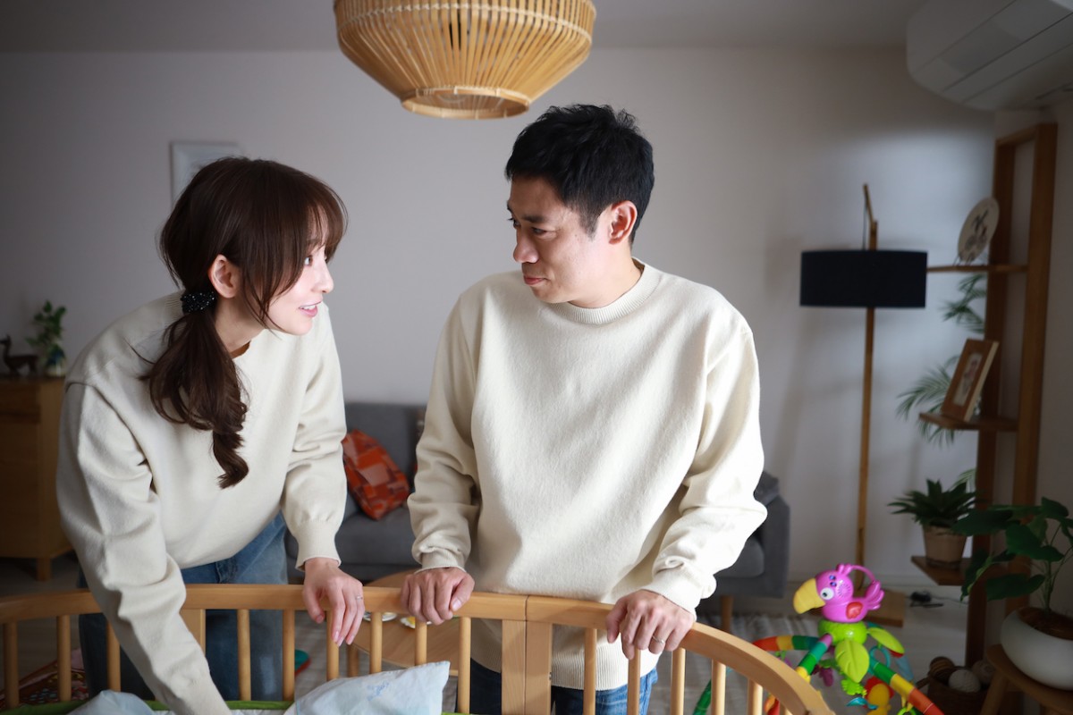 『離婚しない男』第3話　“渉”伊藤淳史、“綾香”篠田麻里子の腕に見慣れない“タトゥー”を発見