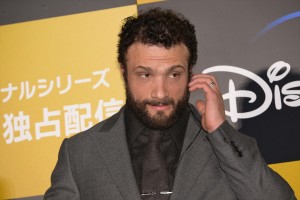 コズモ・ジャーヴィス、ディズニープラスSTARオリジナルシリーズ『SHOGUN 将軍』ジャパンプレミア試写会に登場