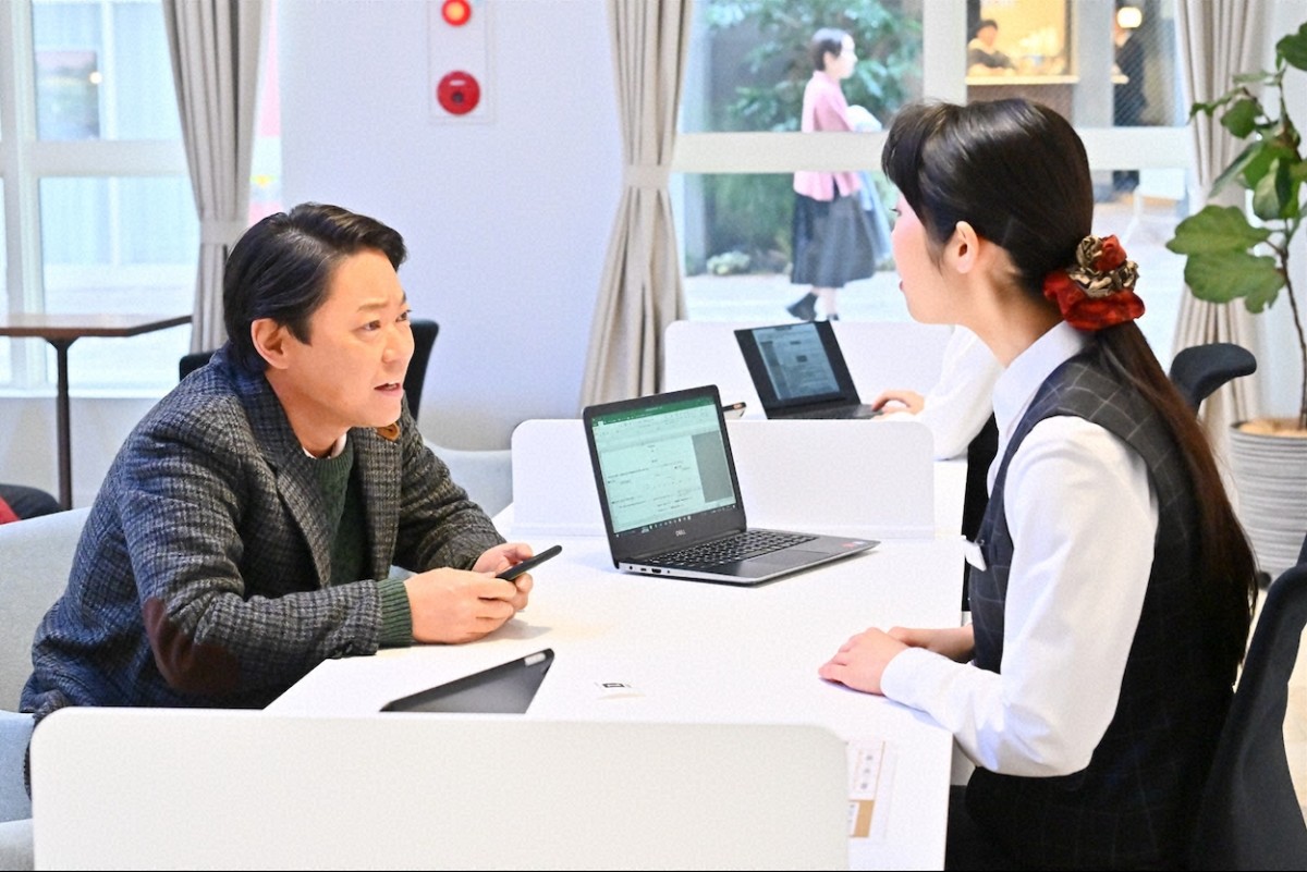 『不適切にもほどがある！』第4話　“市郎”阿部サダヲ、令和のメッセージアプリで大はしゃぎ