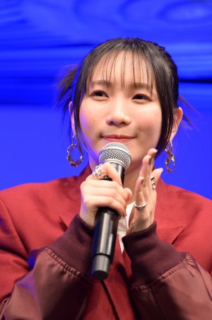 幾田りら、映画『デッドデッドデーモンズデデデデデストラクション』前章　完成披露試写会舞台挨拶に登場