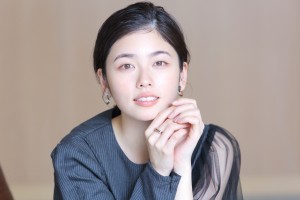 映画『レディ加賀』主演の小芝風花