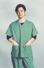 ドラマ『アンメット ある脳外科医の日記』に出演する千葉雄大
