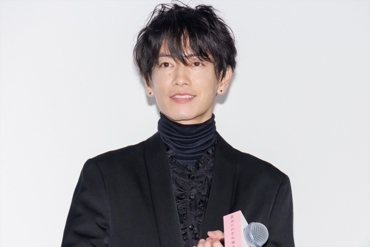佐藤健、35歳を迎え初の“本気”へ「20代はなんとなく頑張っていた」
