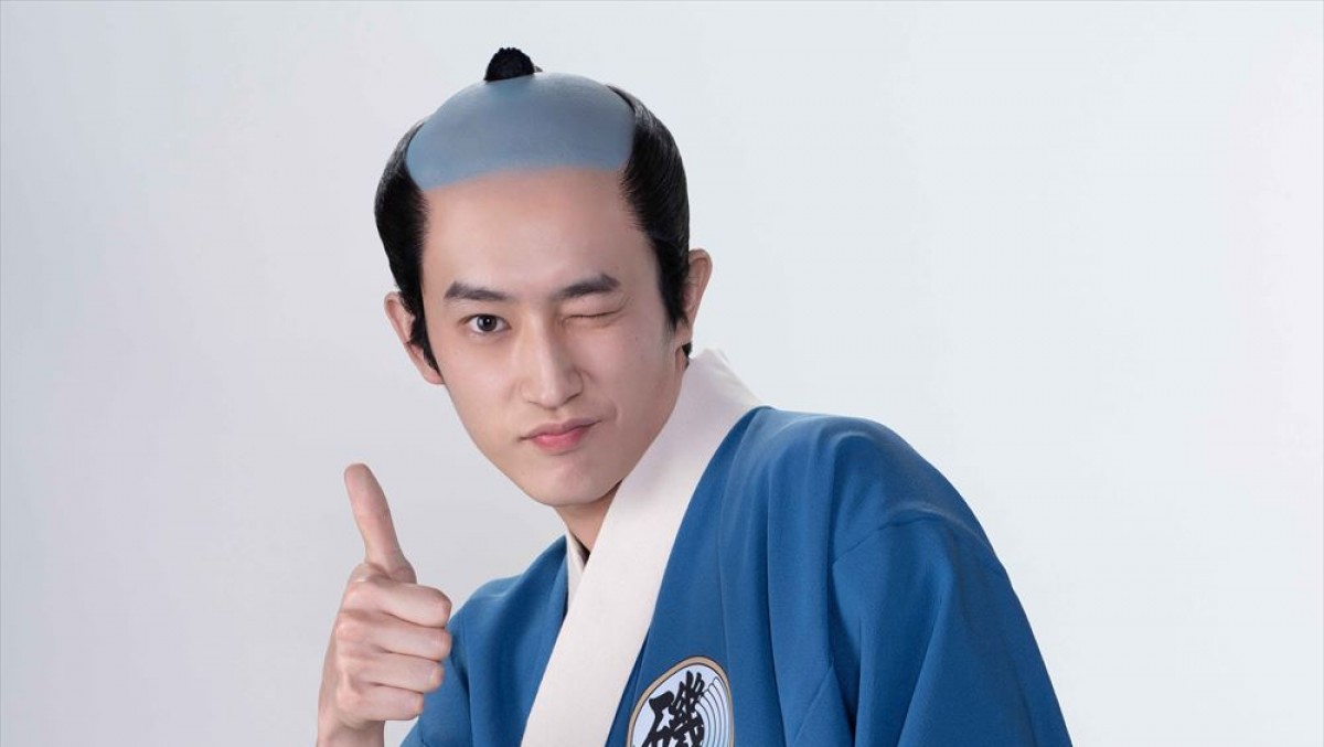 杉野遥亮主演、仲間りょうのギャグ漫画『磯部磯兵衛物語～浮世は