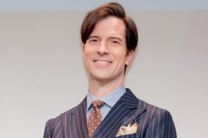 パトリック・ハーラン、『Live News イット！』記者発表会に登場