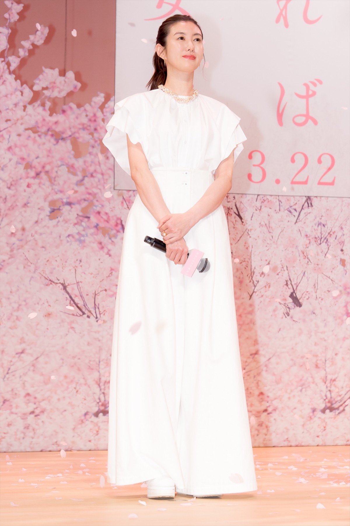 佐藤健、現場での長澤まさみの様子明かす「番長のようにみんなを引っ張ってくれました」
