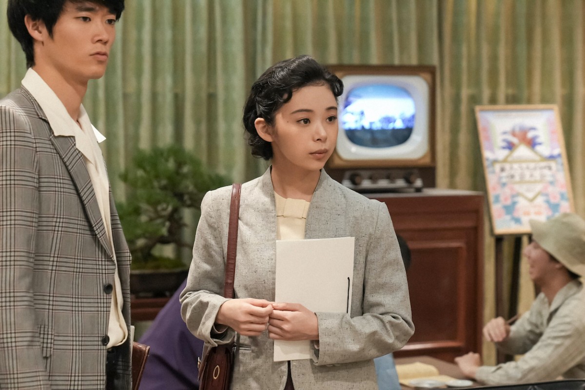 『ブギウギ』中村倫也、ディレクター役でサプライズ出演　ギャグ連発の怪演に反響「超楽しそう」