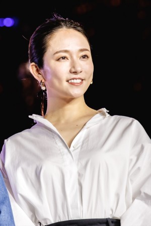 木村文乃、Netflix映画『シティーハンター』ワールドプレミアイベントに登場