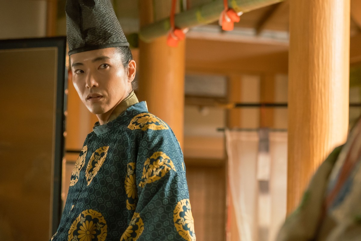 『光る君へ』“まひろ”吉高由里子、“道長”柄本佑に別れのキス　視聴者キュン「美しい！！」