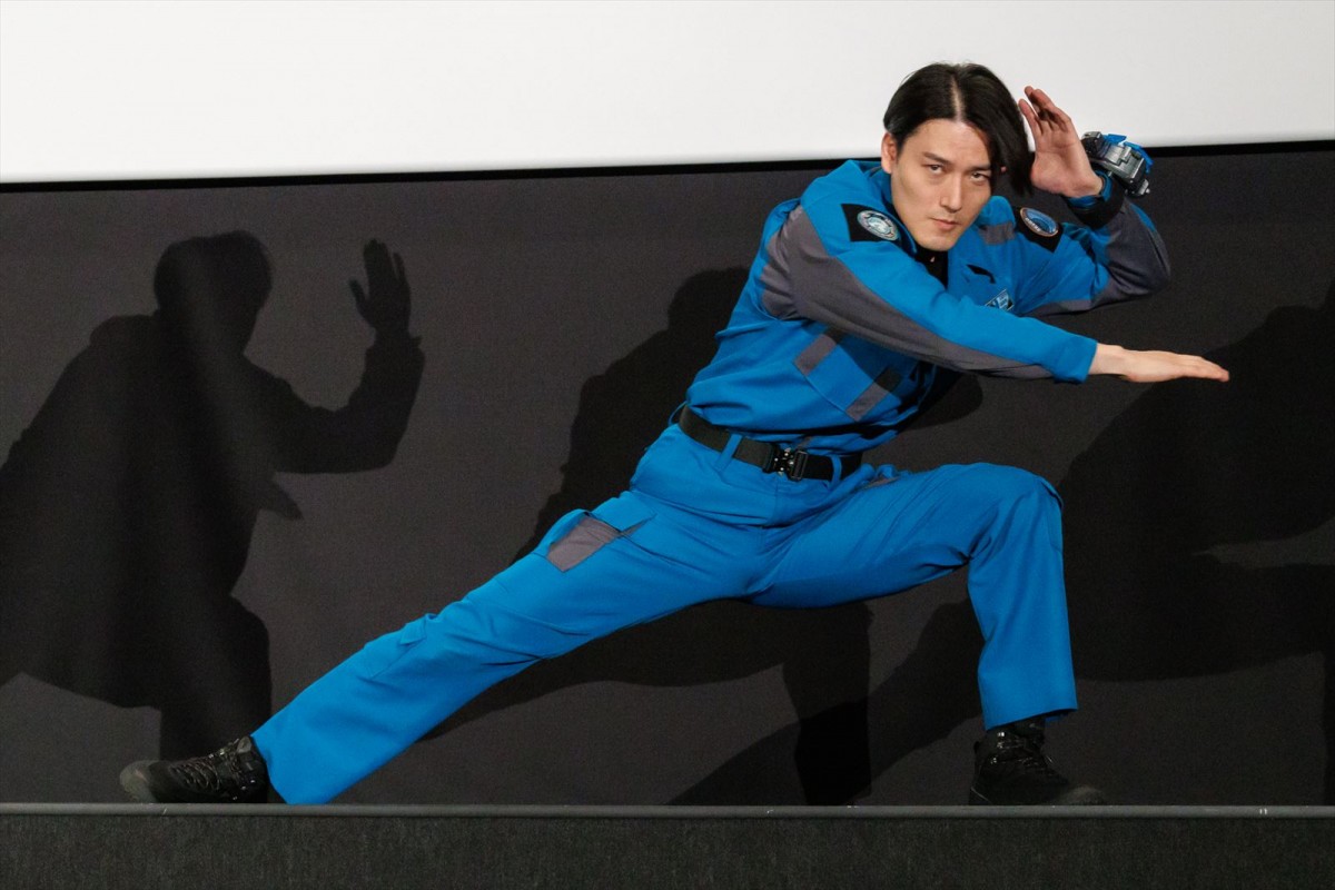 『ウルトラマンブレーザー』グランドフィナーレ “ブレーザー”蕨野友也＆“アーク”戸塚有輝＆“デッカー”松本大輝の変身に会場沸く