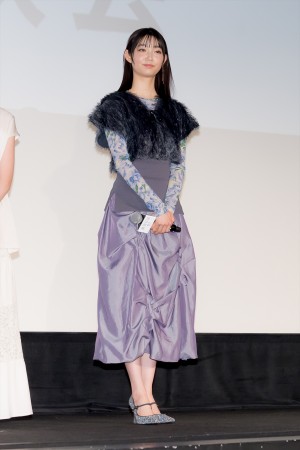 小宮山莉渚、映画『違国日記』完成披露上映会に登場