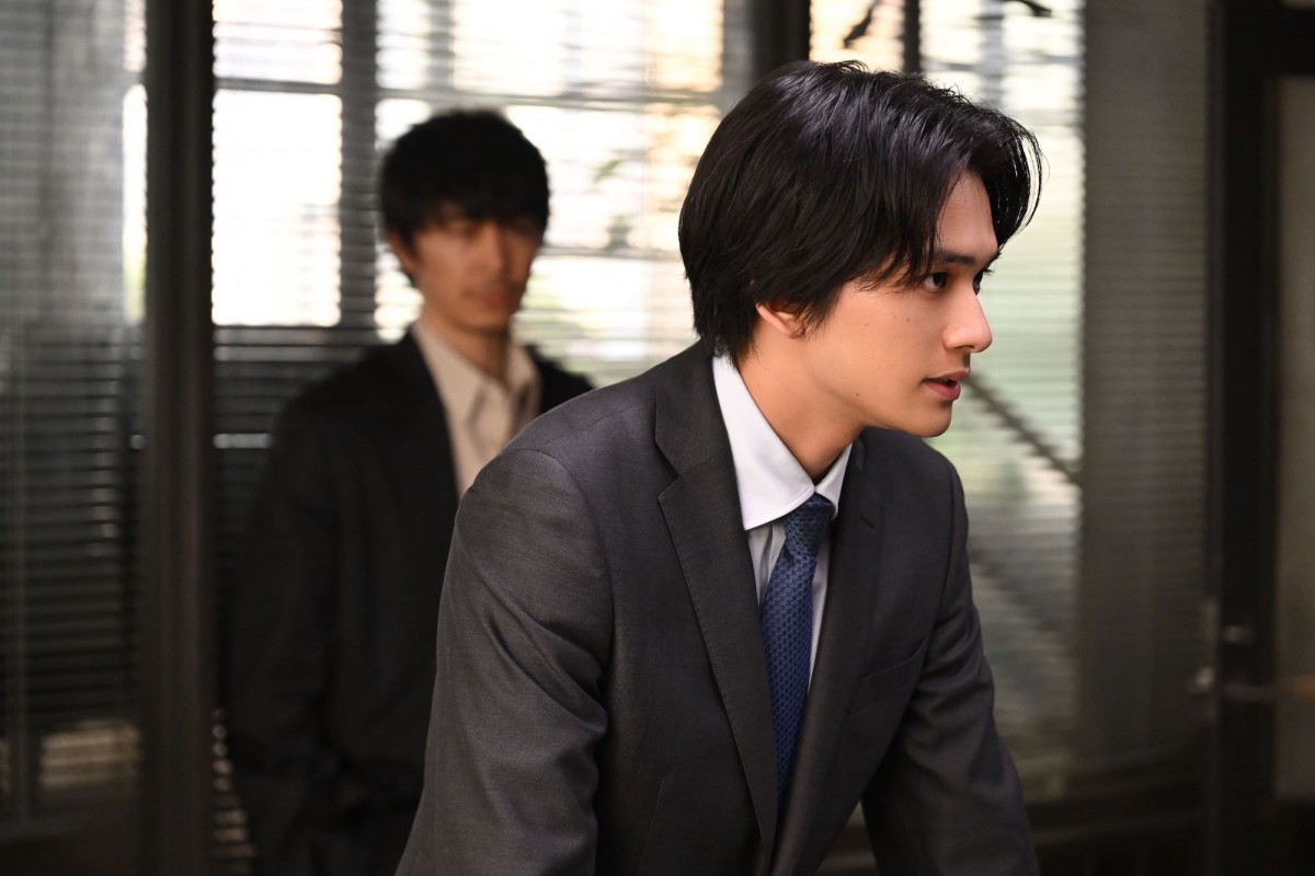 『アンチヒーロー』第6話　“明墨”長谷川博己、政治家のスキャンダル記事を書いていた編集者の弁護を担当