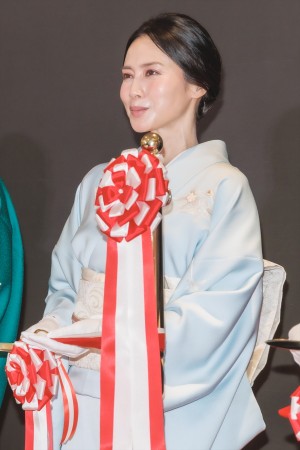 中谷美紀、「お茶の文化創造博物館」「お〜いお茶ミュージアム」オープニングセレモニーに登場