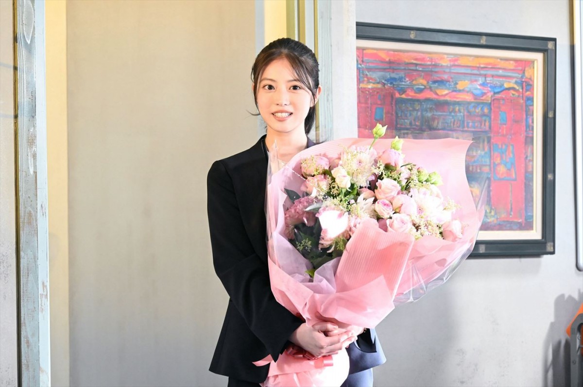 今田美桜「本当に凄まじい現場でした」　山本耕史、飯尾和樹とともに『花咲舞が黙ってない』クランクアップ