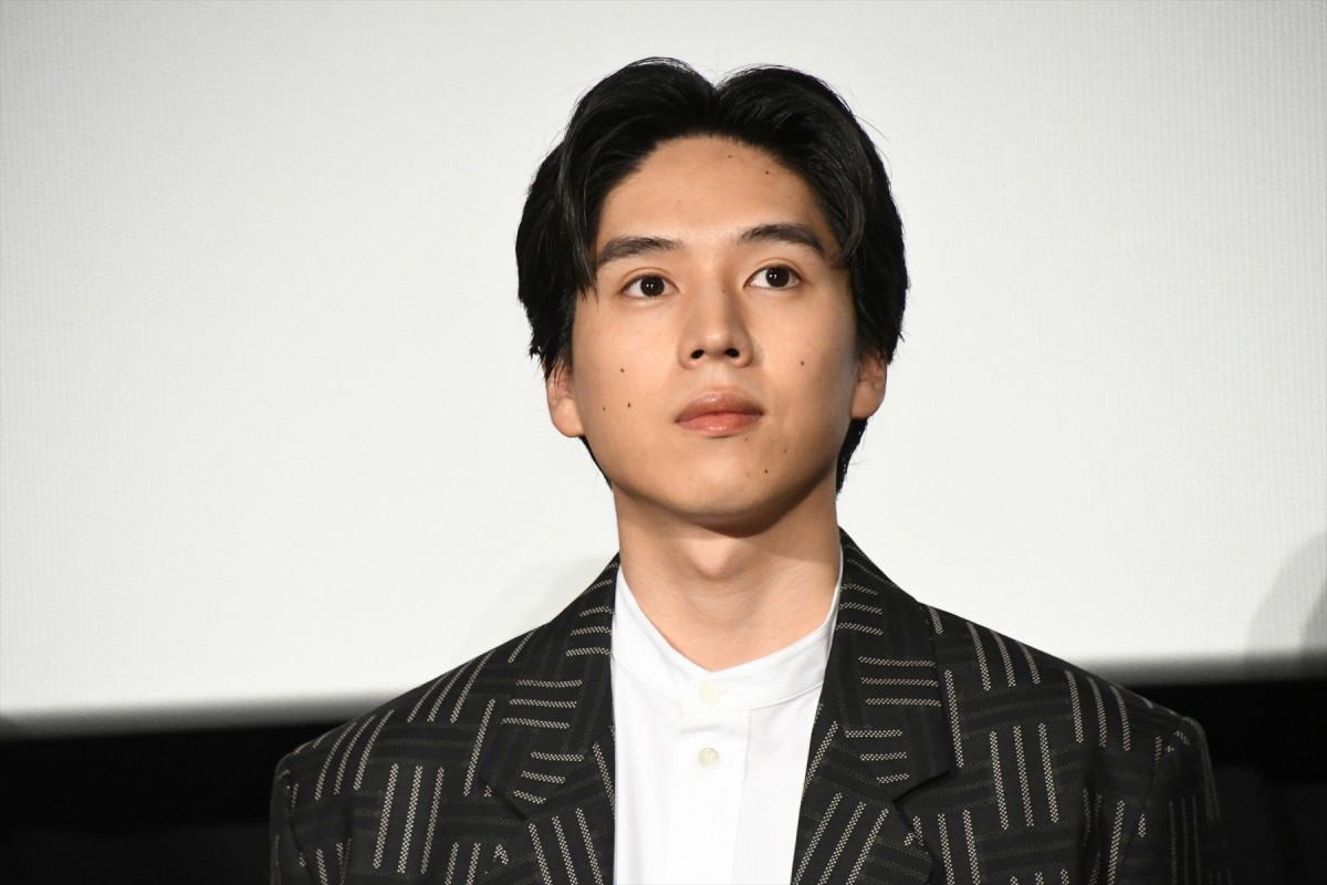 寛一郎、主演映画完成に思いを吐露「僕らはアイヌの文化を絶やさず未来に繋ぐためにこの映画を作りました」