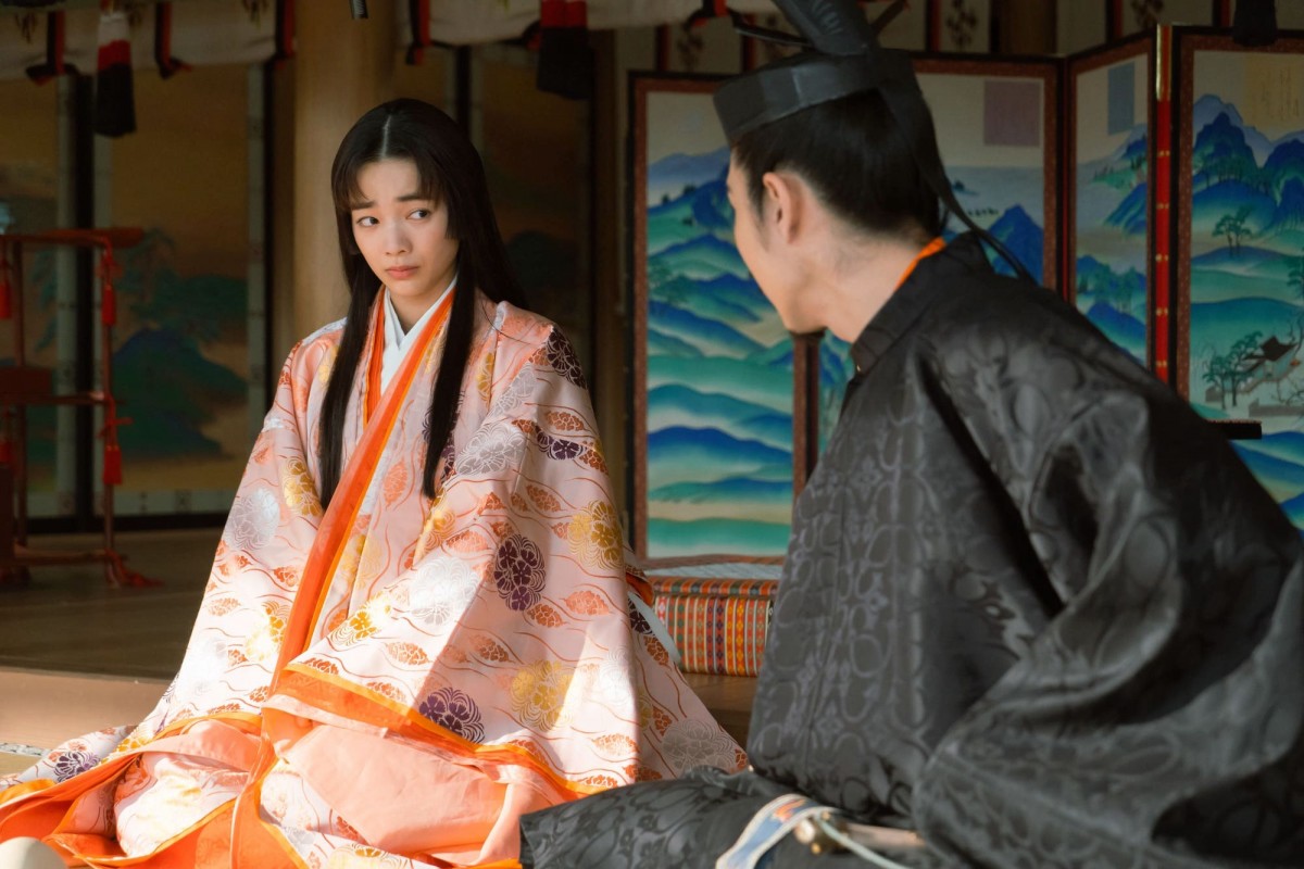 『光る君へ』“まひろ”吉高由里子、ついに『源氏物語』に着手　ネット歓喜も意味深ラストに騒然「機嫌損ねたか？」