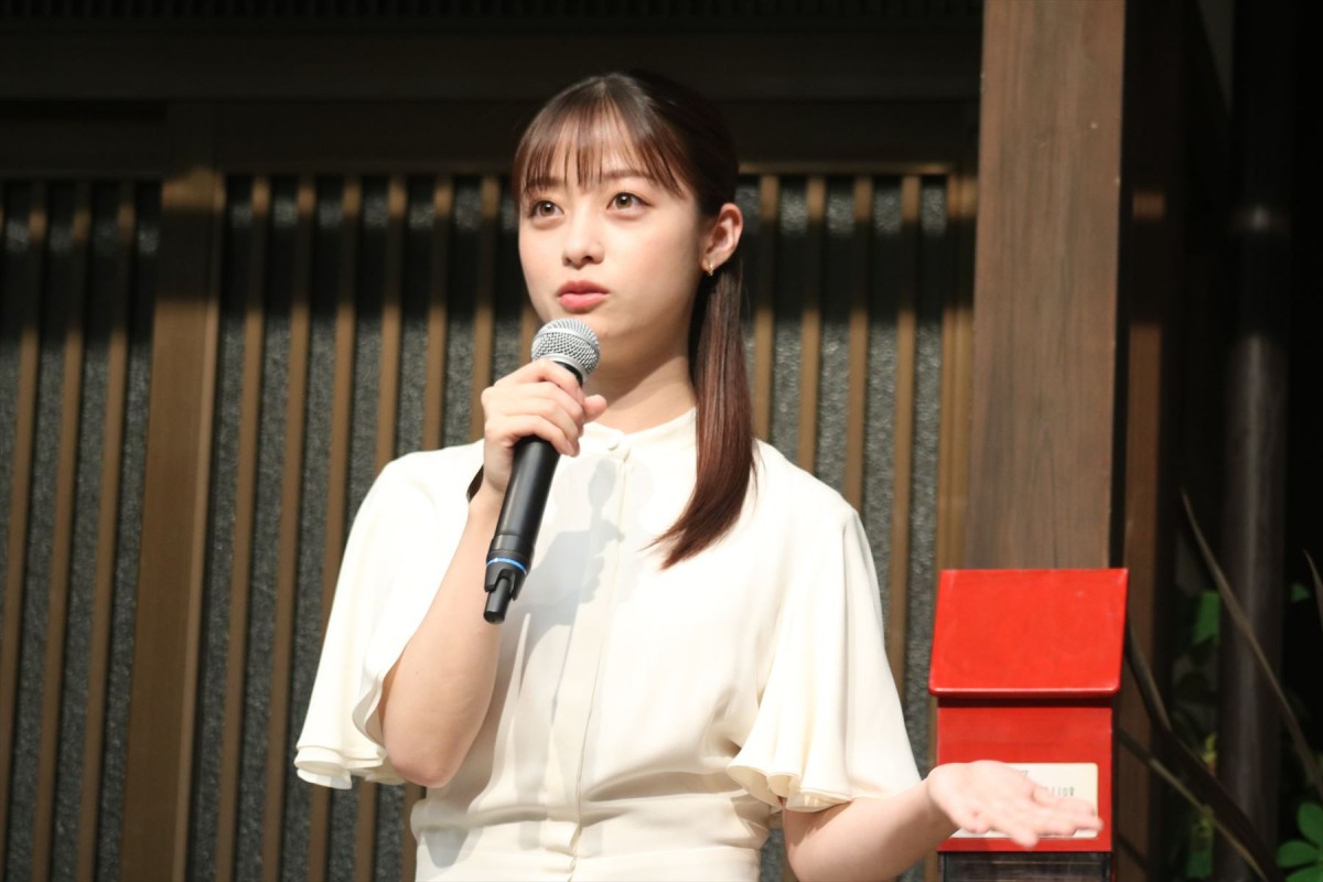 伊藤沙莉＆橋本環奈、本日初対面！　“朝ドラ”バトンタッチセレモニーで、お互いの第一印象を語る