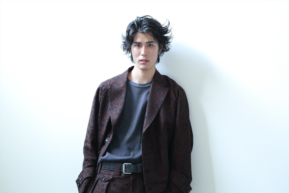 寛一郎、俳優デビューから7年で感じる変化「排他的だったのが、間口が広くなってきた」