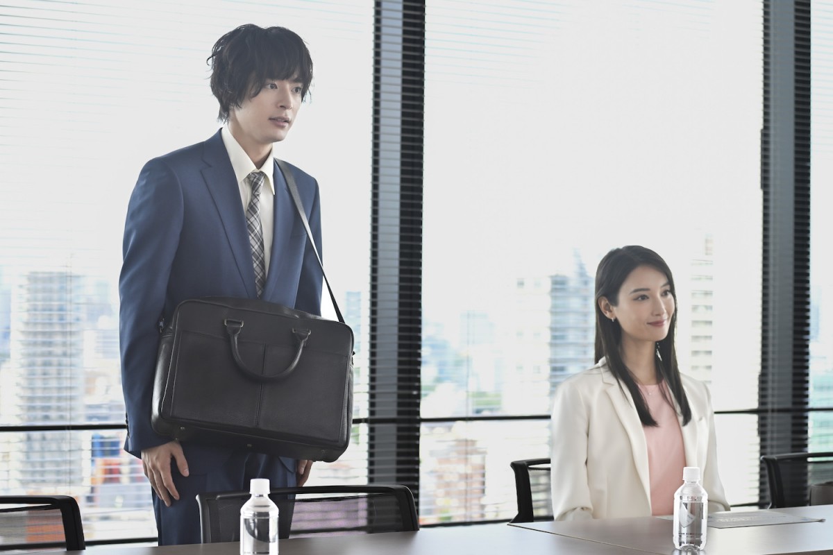 『無能の鷹』初回　無能社員“鷹野”菜々緒、ITコンサル企業に入社できた理由にネット爆笑「ある意味凄っ」