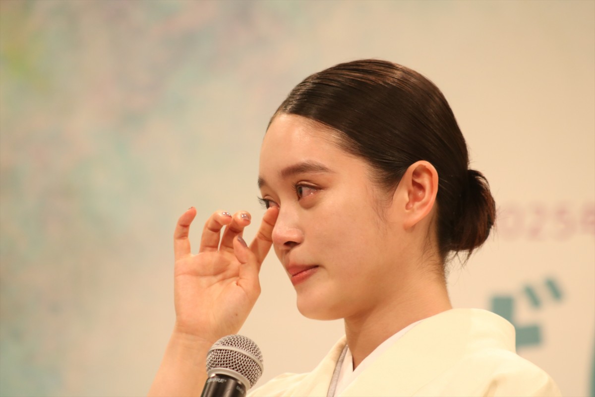 2025年後期連続テレビ小説『ばけばけ』ヒロイン役に高石あかり　会見で「胸がいっぱいに」感動の涙
