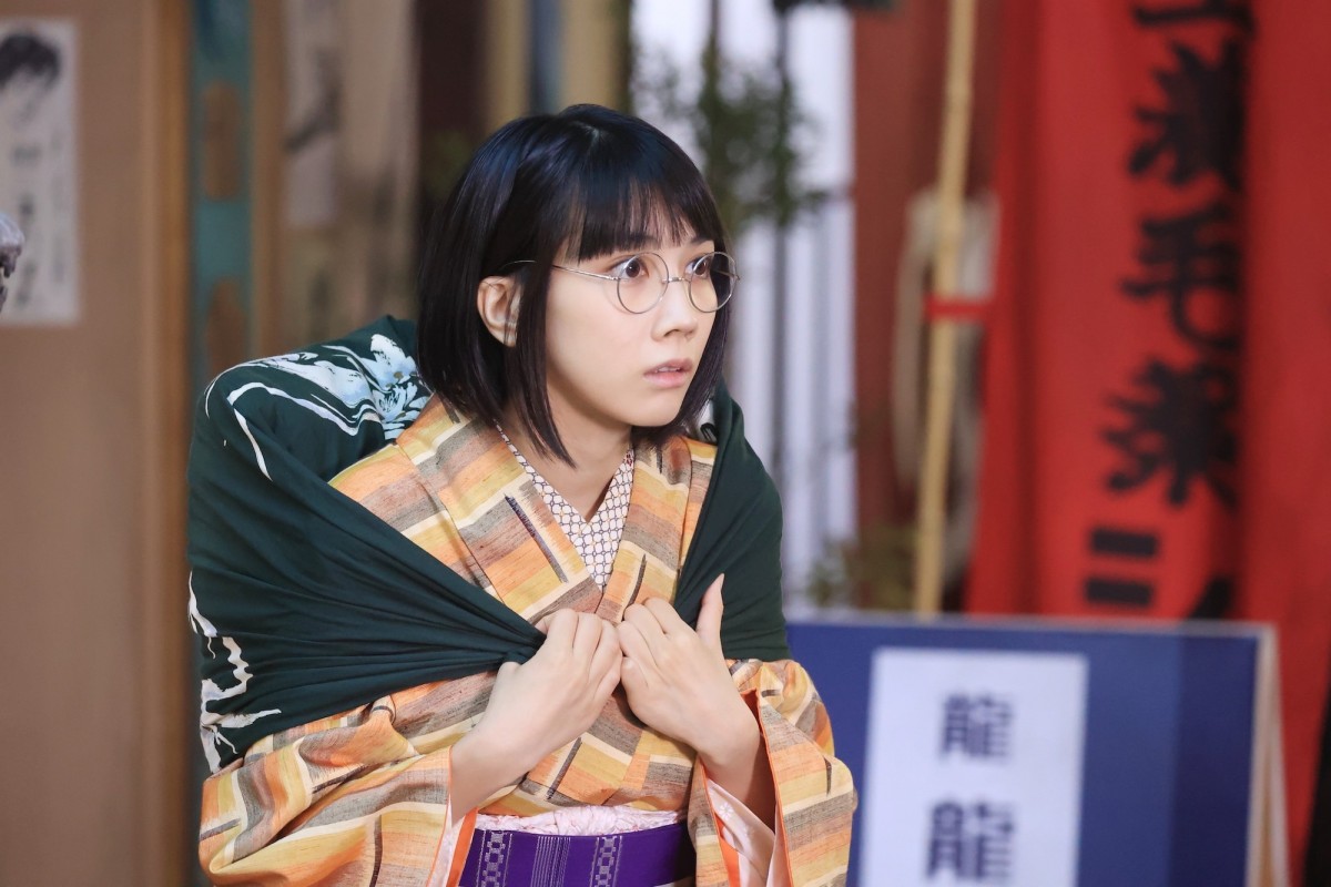 “貧乏探偵”鈴鹿央士×“能力者”松本穂香コンビが難事件を解決！　レトロ・ミステリー『嘘解きレトリック』スタート