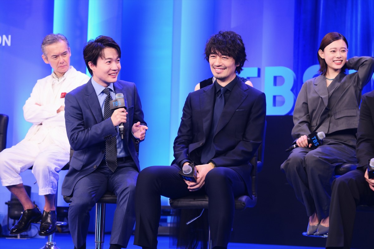 神木隆之介、最多共演の「花様」＝杉咲花に褒められ笑顔