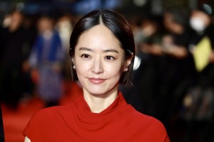 「第37回東京国際映画祭」オープニングレッドカーペットに登場した井上真央