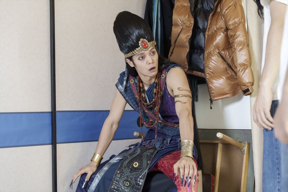 松山ケンイチ×染谷将太『聖☆おにいさん THE MOVIE』後光がまぶしく光り輝くポスター、場面写真一挙解禁