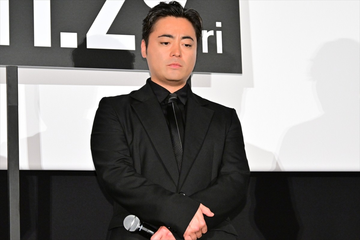 横浜流星、自分の正体を聞かれてストイックな返答　山田孝之は変装姿でエキストラ参加