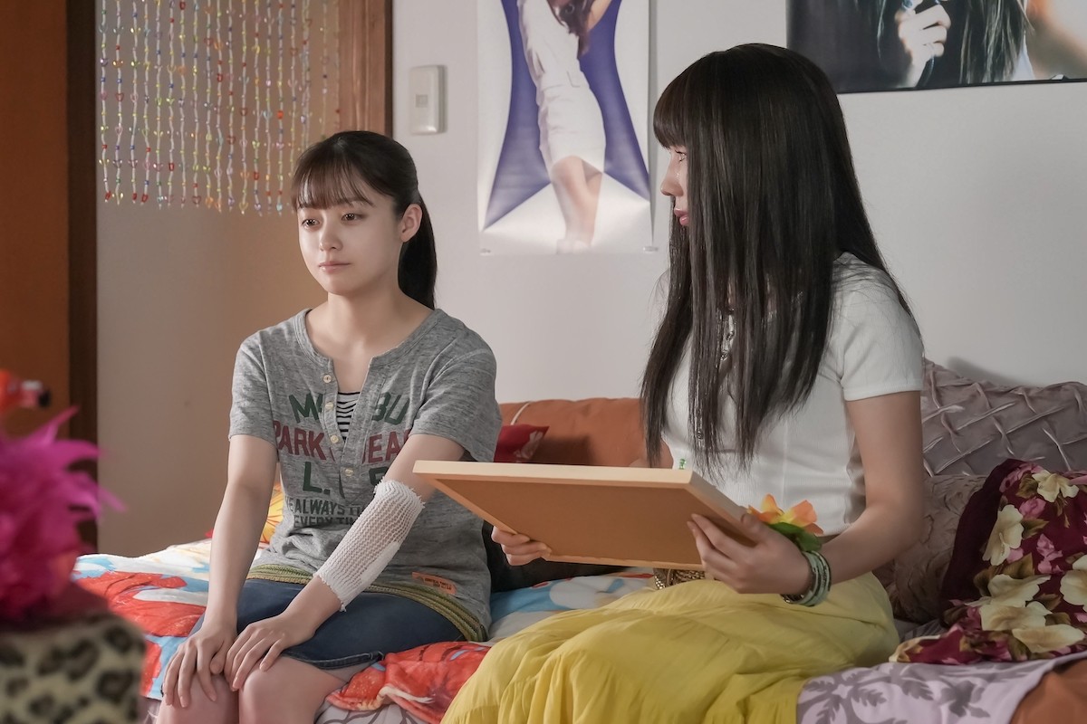 『おむすび』“歩”仲里依紗のカラオケ熱唱にネット爆笑「絶妙に下手」「音程w」 “大女優”真相も明らかに
