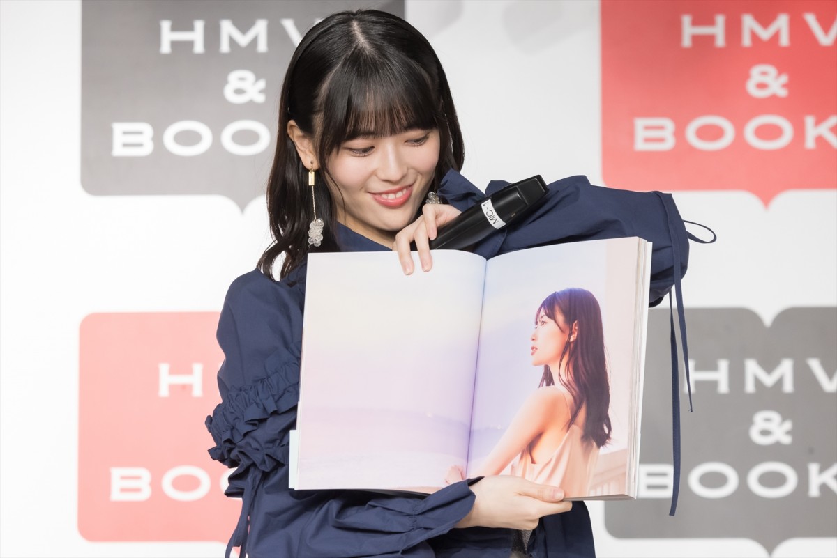 乃木坂46・岩本蓮加、1st写真集発売でファンにメッセージ「あの頃の“れんたん”もちゃんといる」