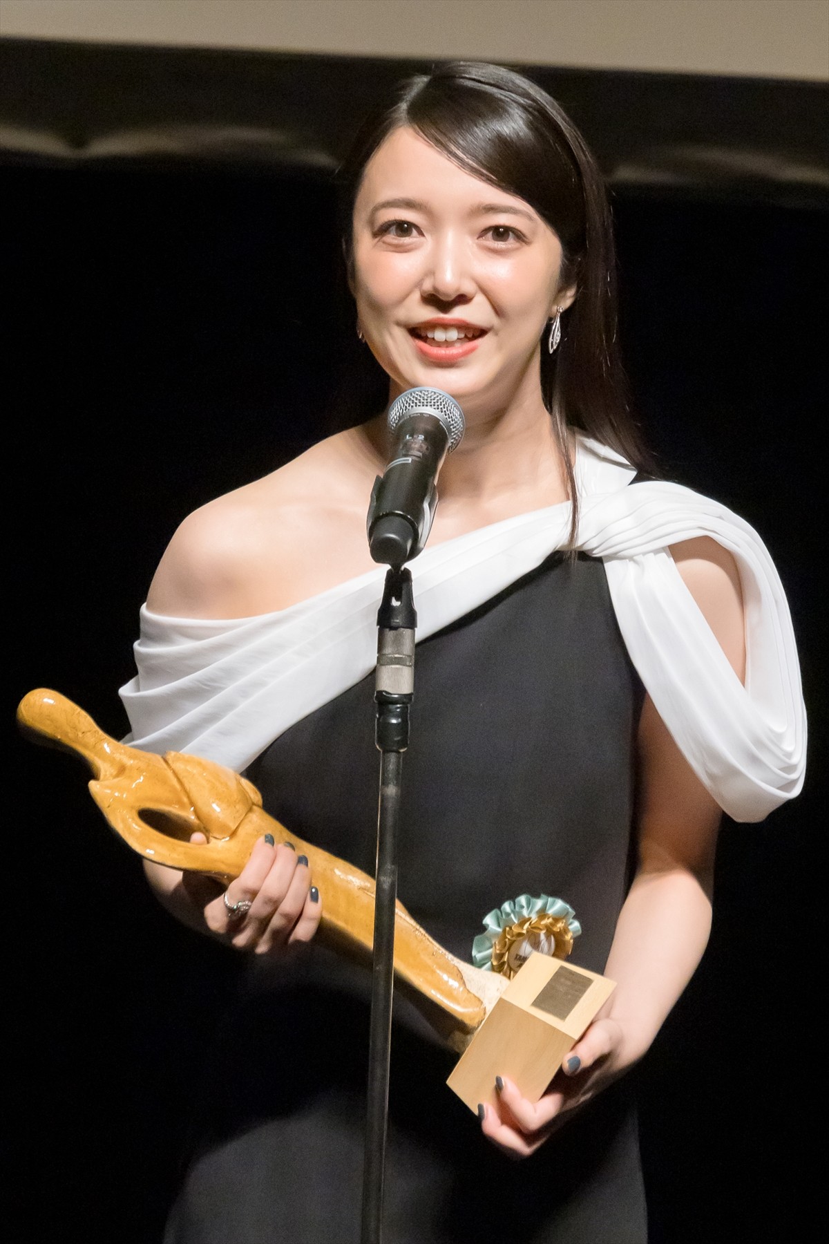 上白石萌音＆河合優実、TAMA映画賞最優秀女優賞受賞　2024年を振り返る
