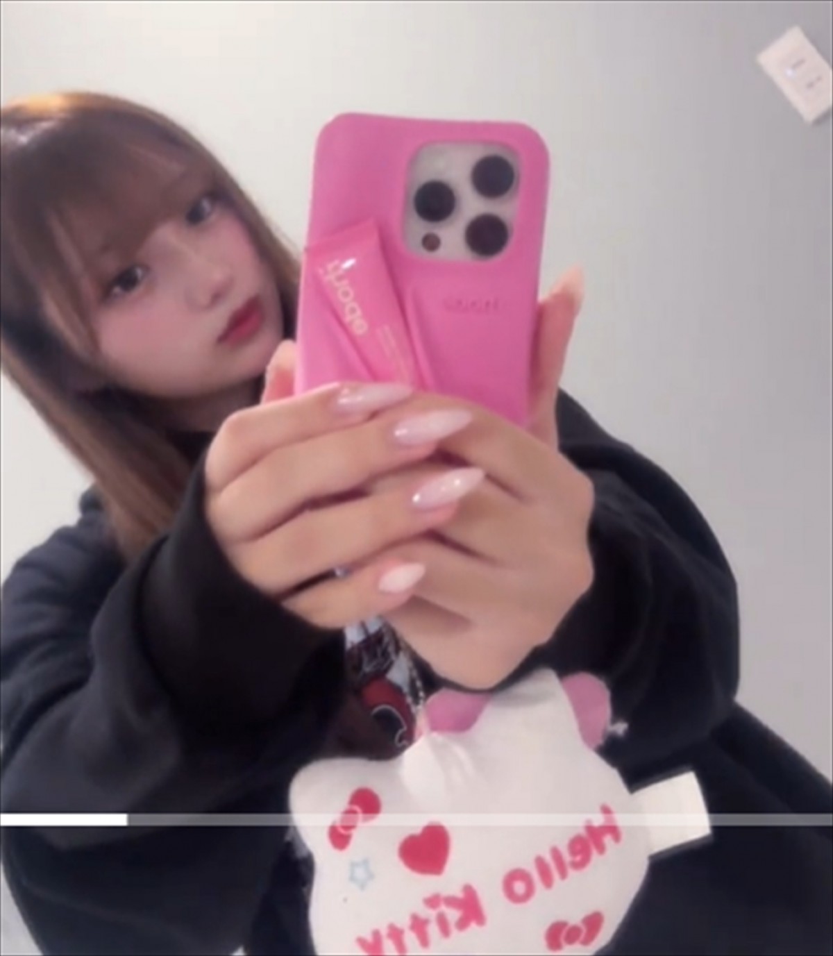 辻希美の17歳娘「折れました」、SNSで“悲しい報告”「全然上手くできない」