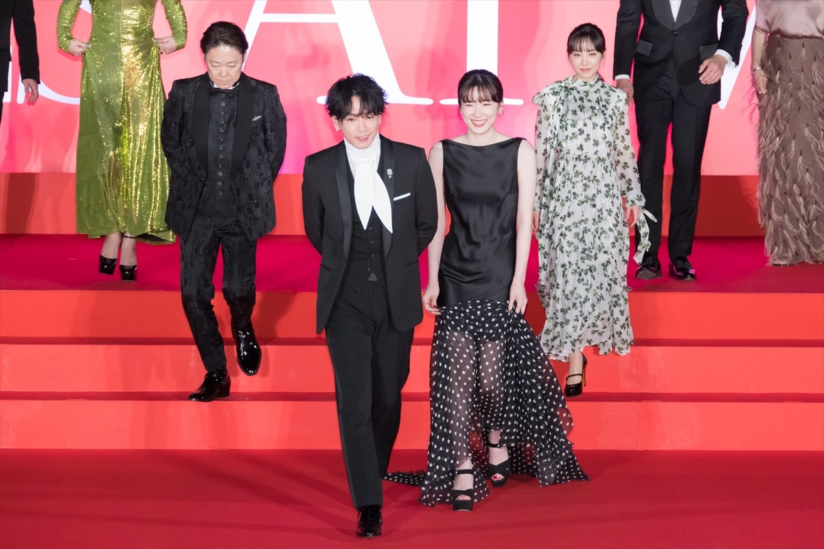 佐藤健「デートは濡れたほうがいいらしい」持論を紹介