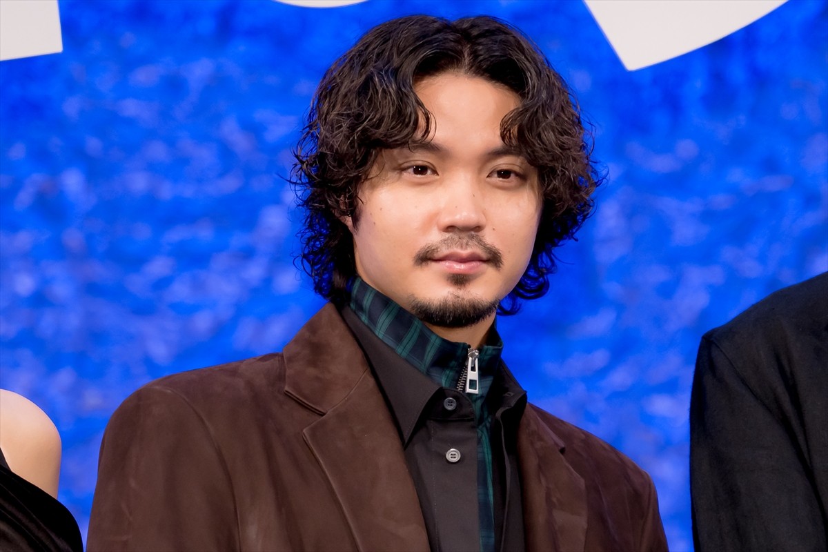 松重豊、“心の糧”は夜1時間のゲーム「1時間だけなので全然進まない」